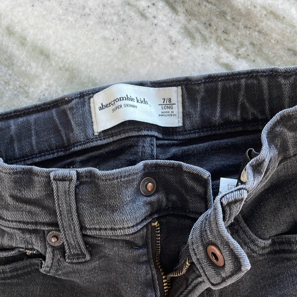 Abercrombie Kids Super Skinny Jeans Slim Size 7/8 Long - Picture 2 of 7